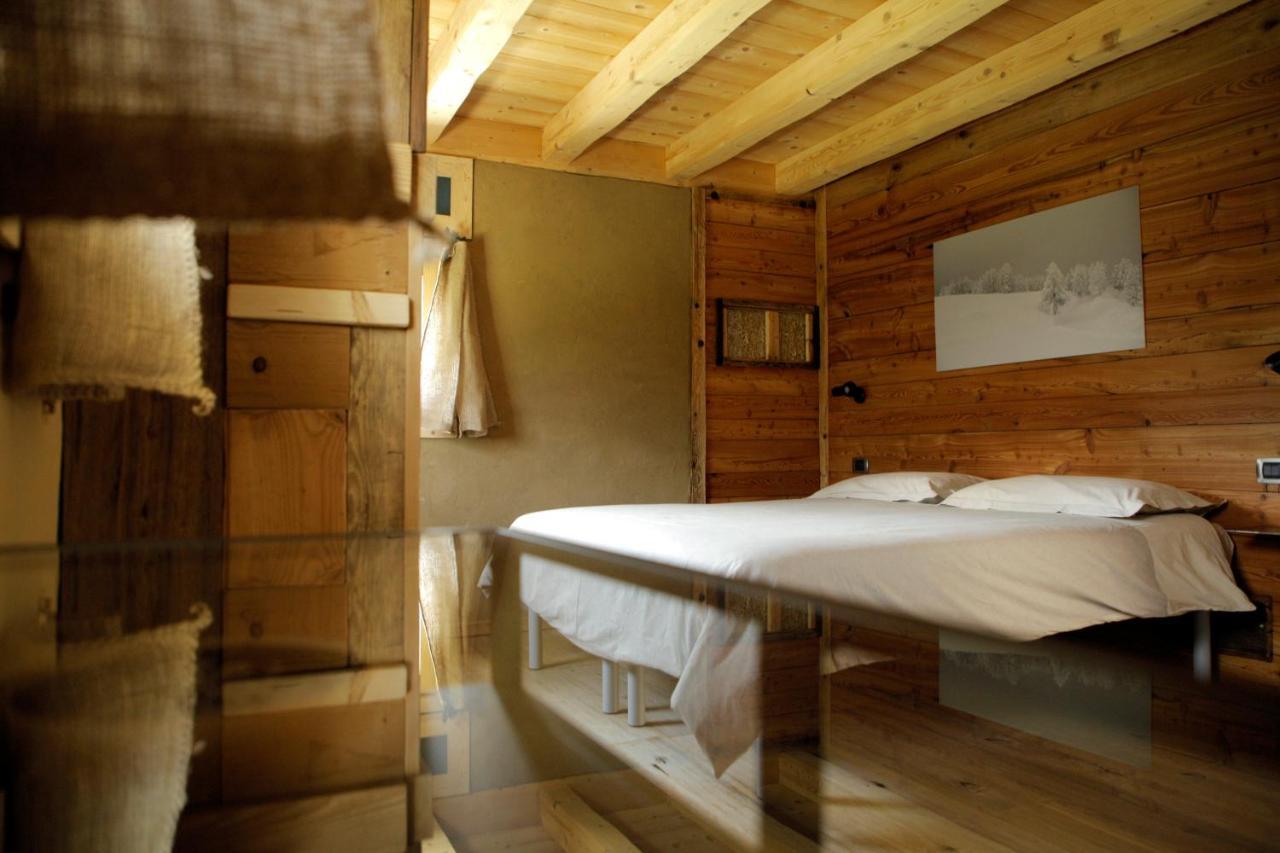 La Casa Di Paglia B&B Verrayes Bagian luar foto