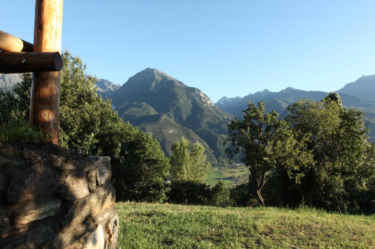 La Casa Di Paglia B&B Verrayes Bagian luar foto